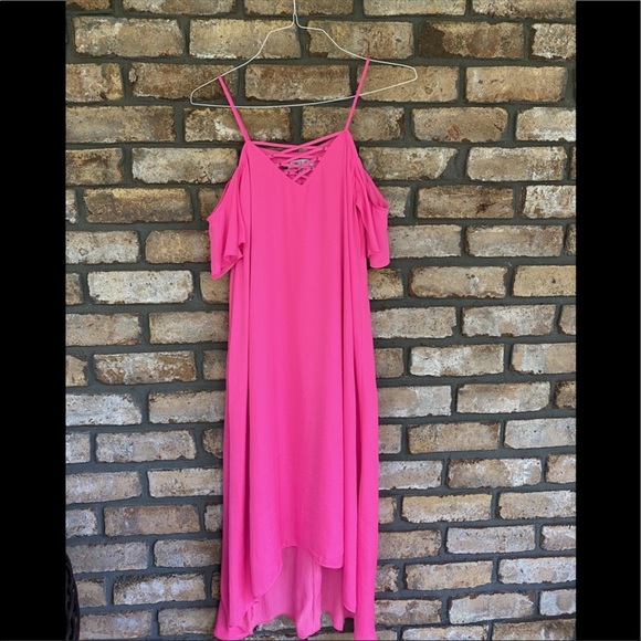 Jennifer Lopez Cold Shoulder Dress - Picture 5 of 13